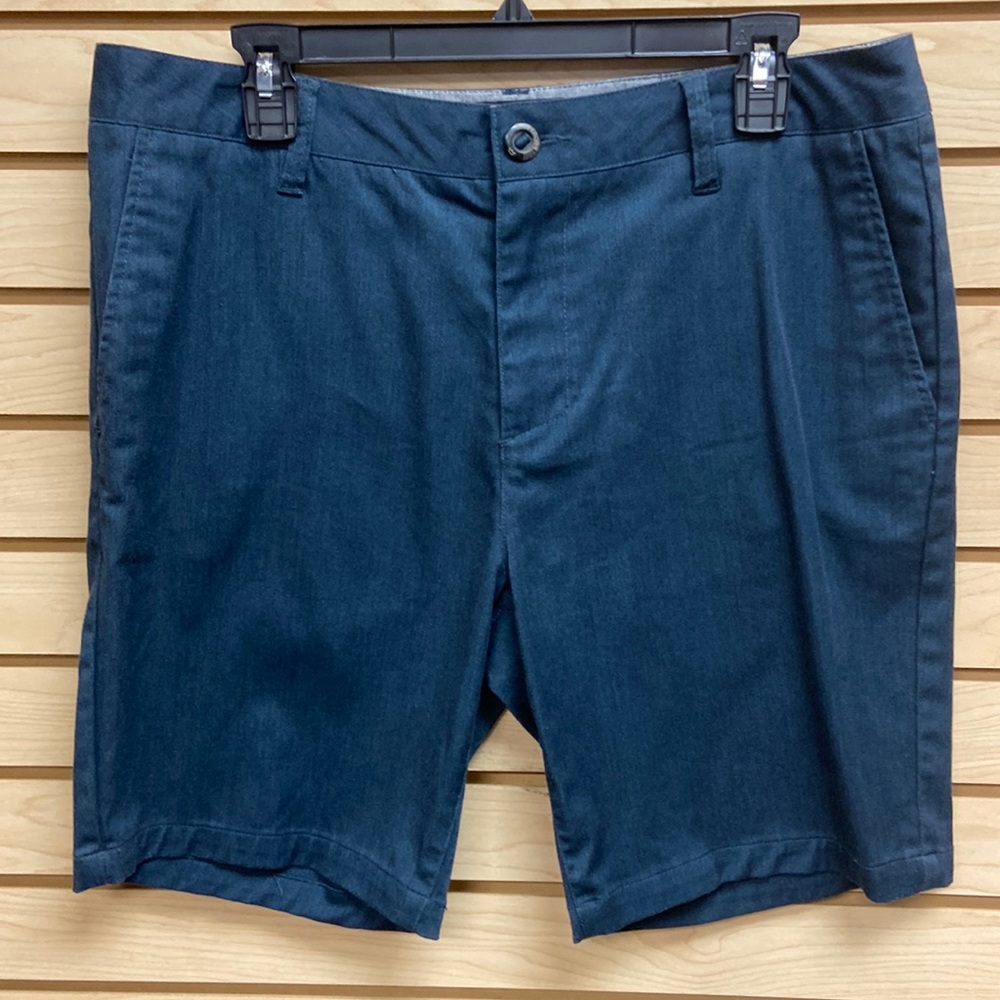 BLUE CROWN MEN SHORTS SIZE 34